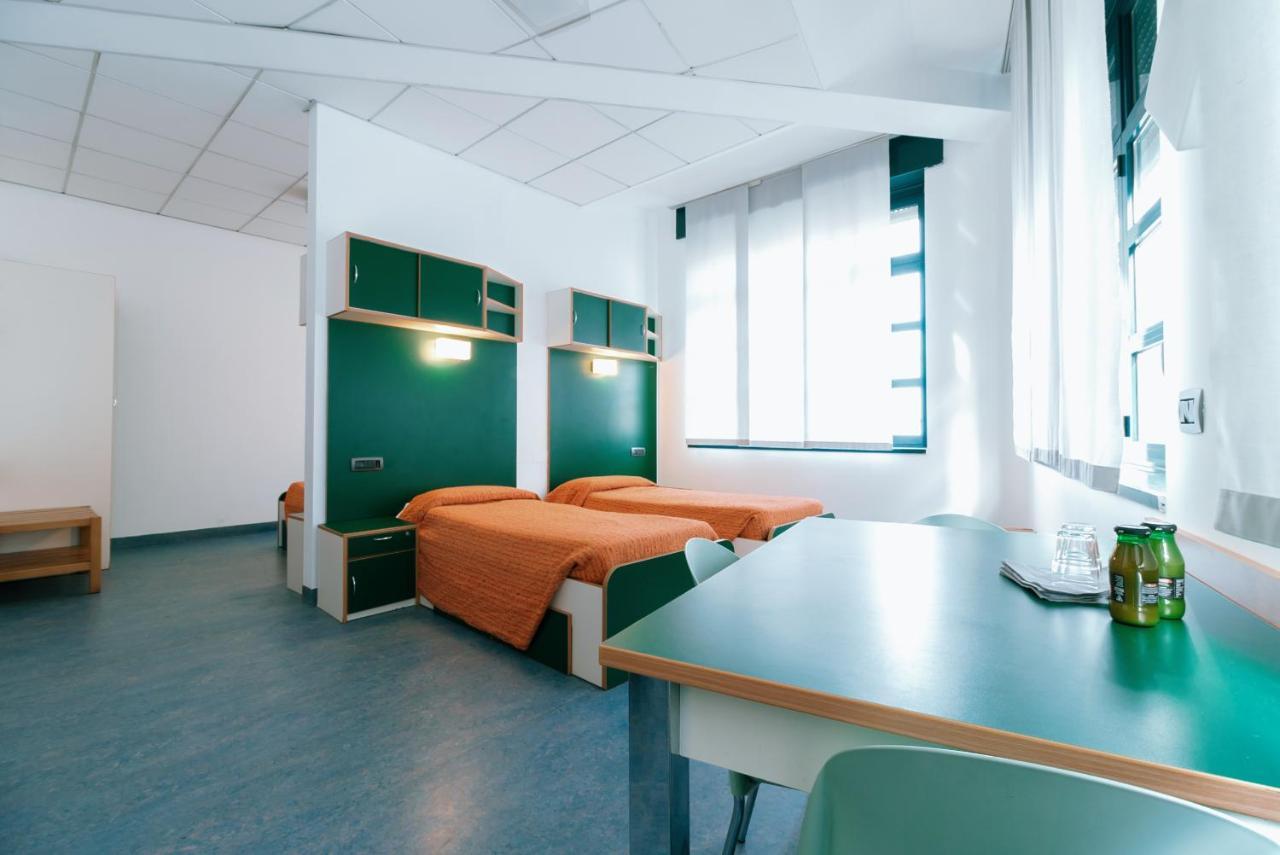 Open011 Hostel Turijn Buitenkant foto