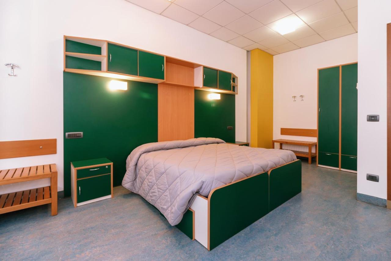 Open011 Hostel Turijn Buitenkant foto